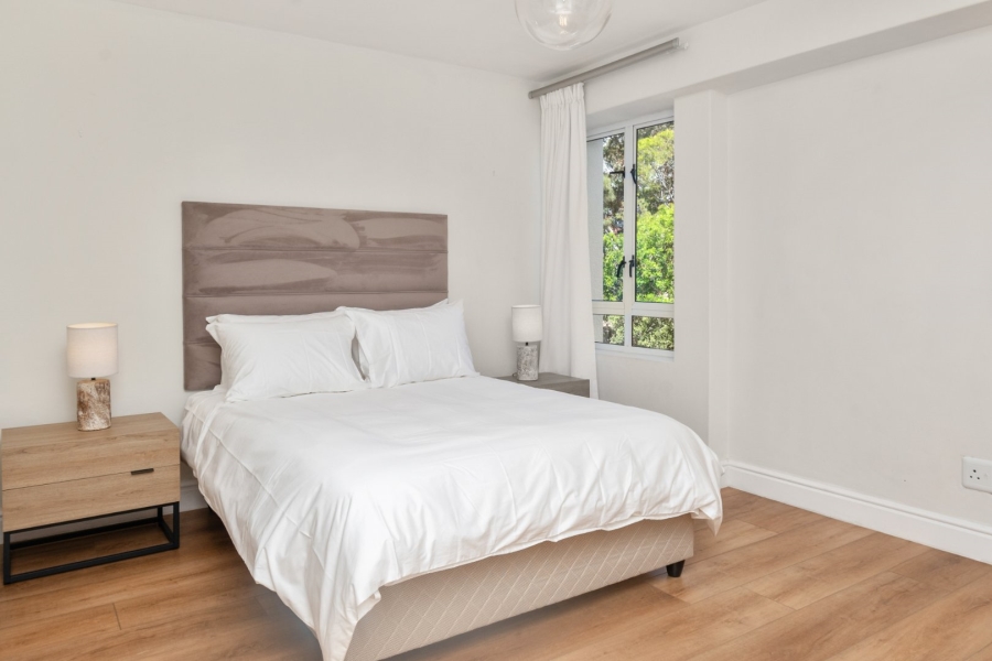 2 Bedroom Property for Sale in Sea Point Western Cape